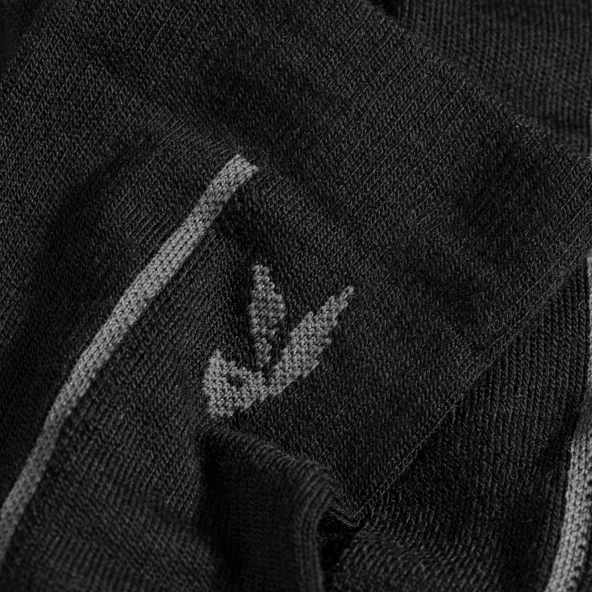 Hejma, calze medie in lana merino, colore Black