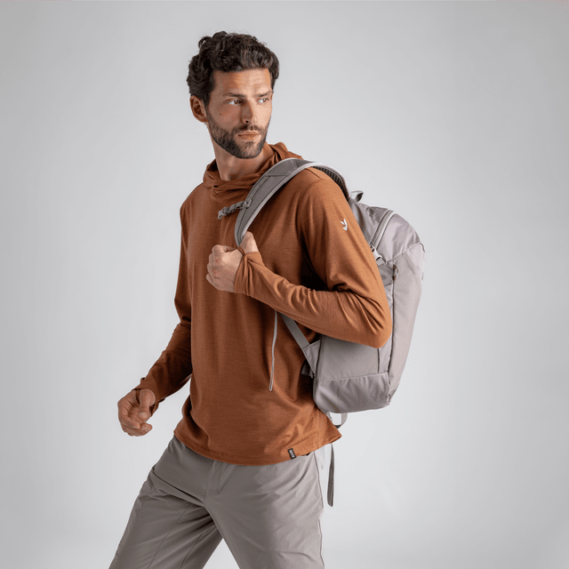 Kora, felpa con cappuccio in lana merino da uomo, colore Decadent Red